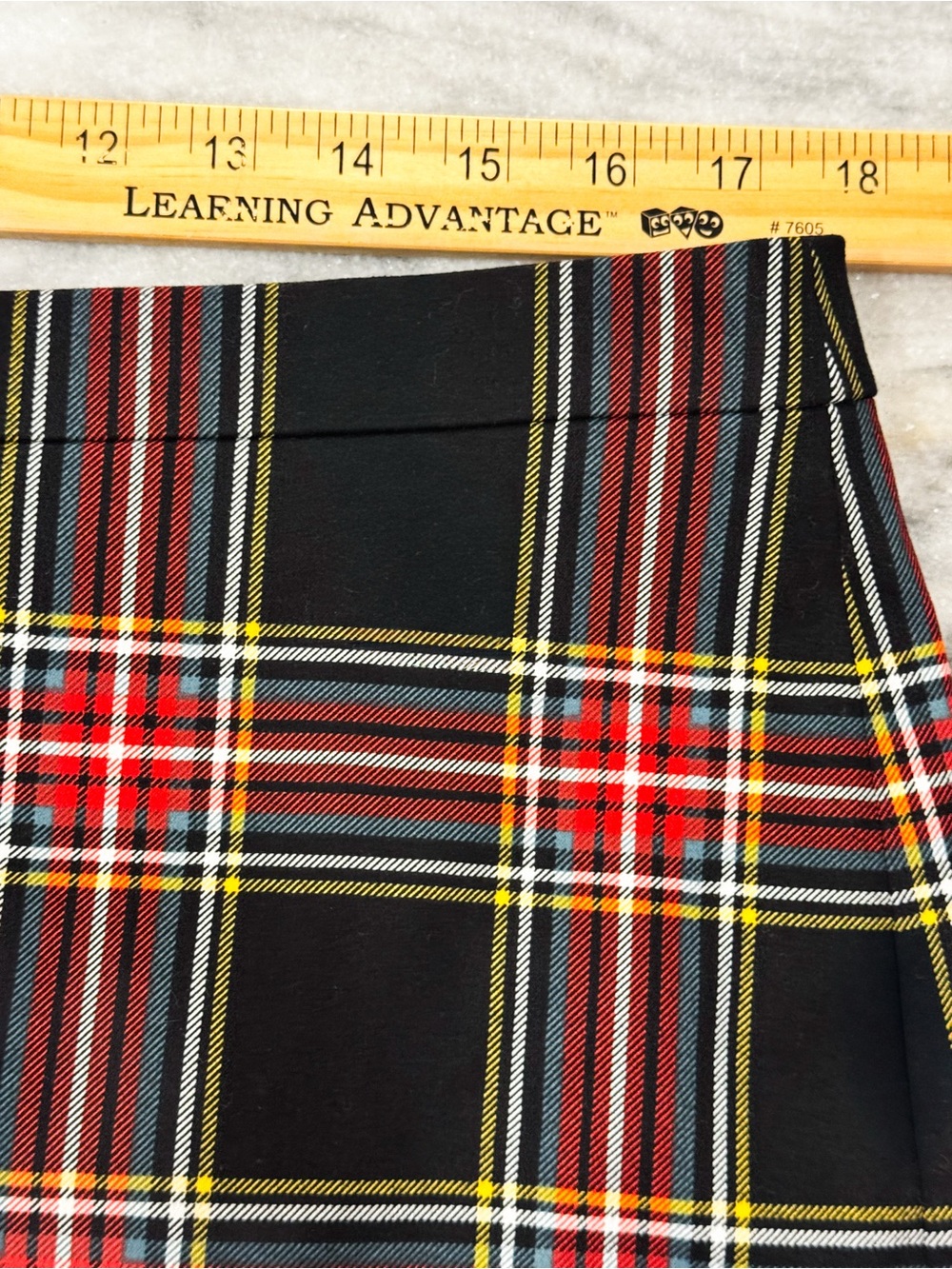 J. Crew Classic Black Plaid Pencil Skirt - Red & Yellow Tartan NWT Sz 14 - Picture 5 of 6